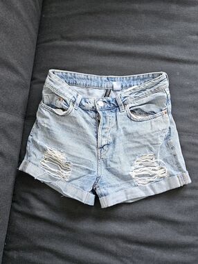 Divided 100% Cotton Light Blue Distressed Women's Denim Shorts USA4